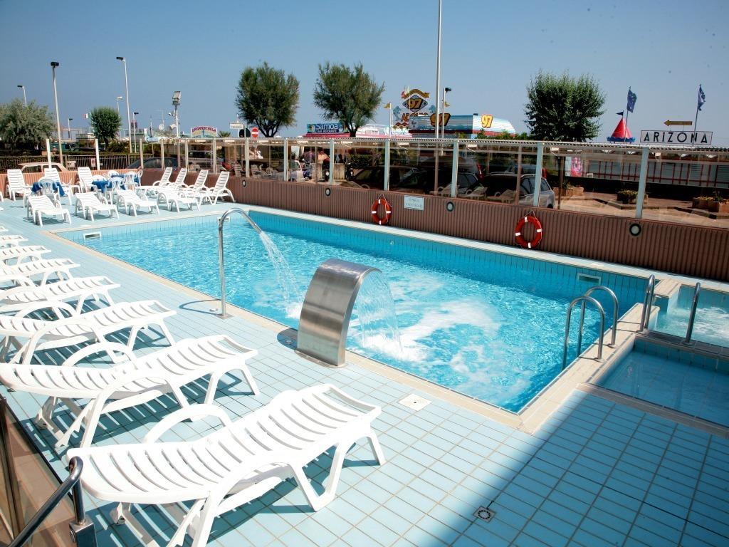 Hotel Arizona Riccione Exterior photo
